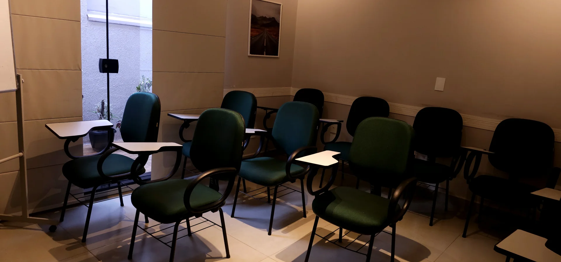 Coworking Sala de treinamento em ribeirao preto sala Semente Foto1 Foto2