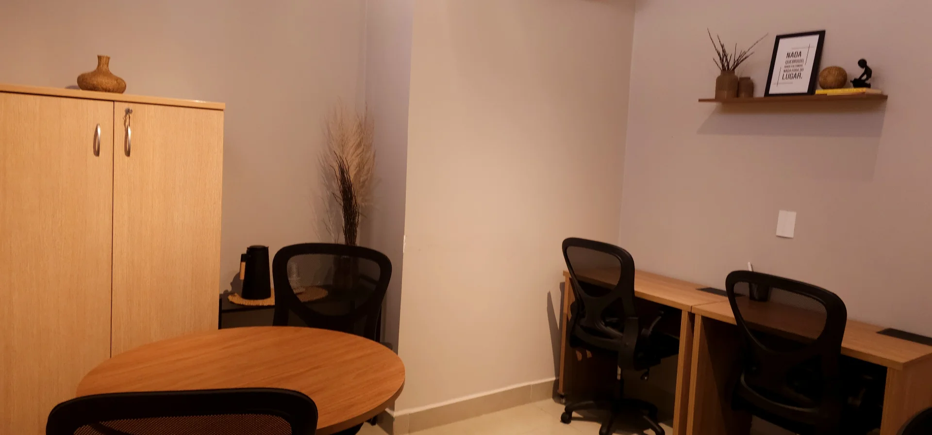Coworking Sala privativa com estações de trabalho em ribeirao preto sala Terra Foto7