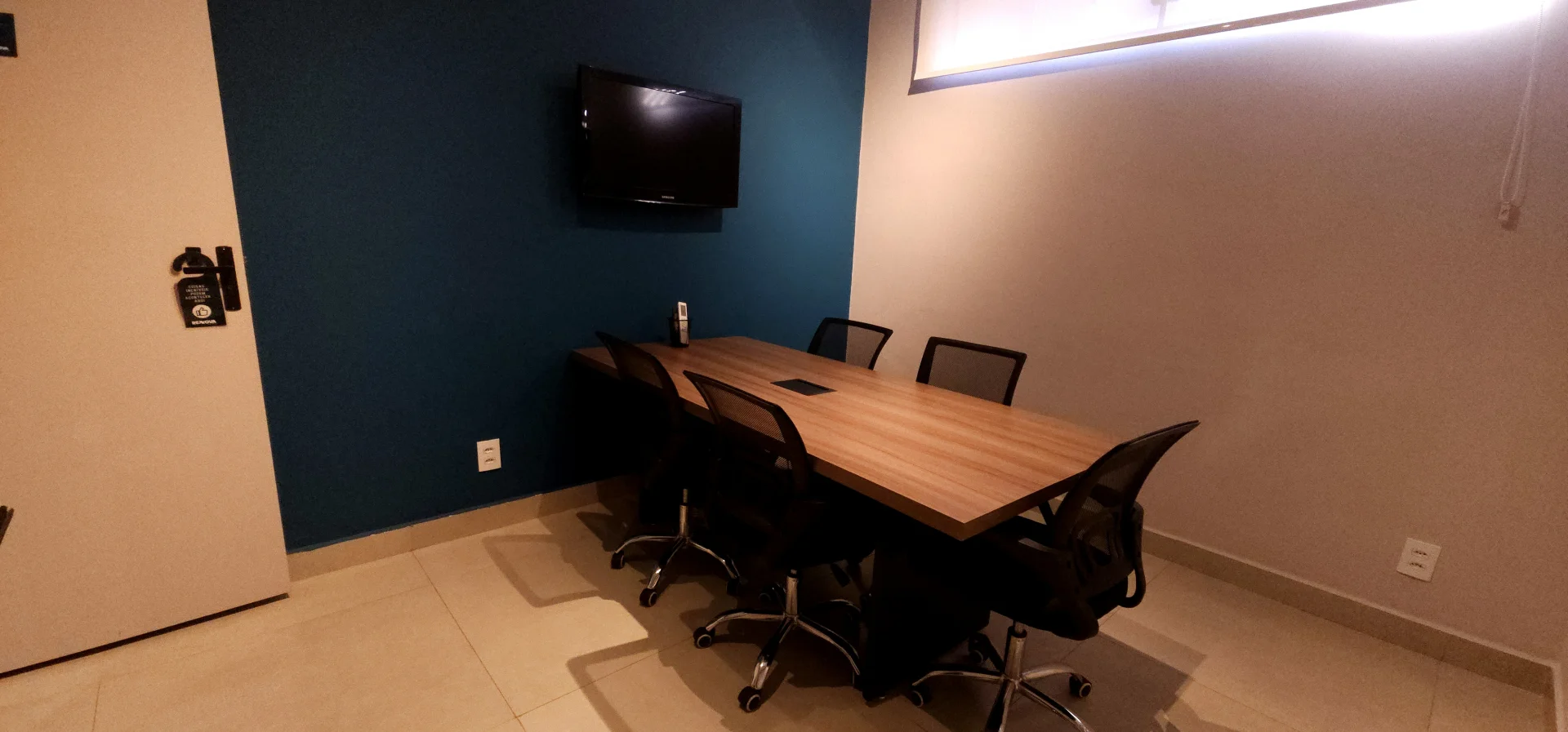 foto coworking sala de reuniao ribeirao preto sala sequoia Foto1
