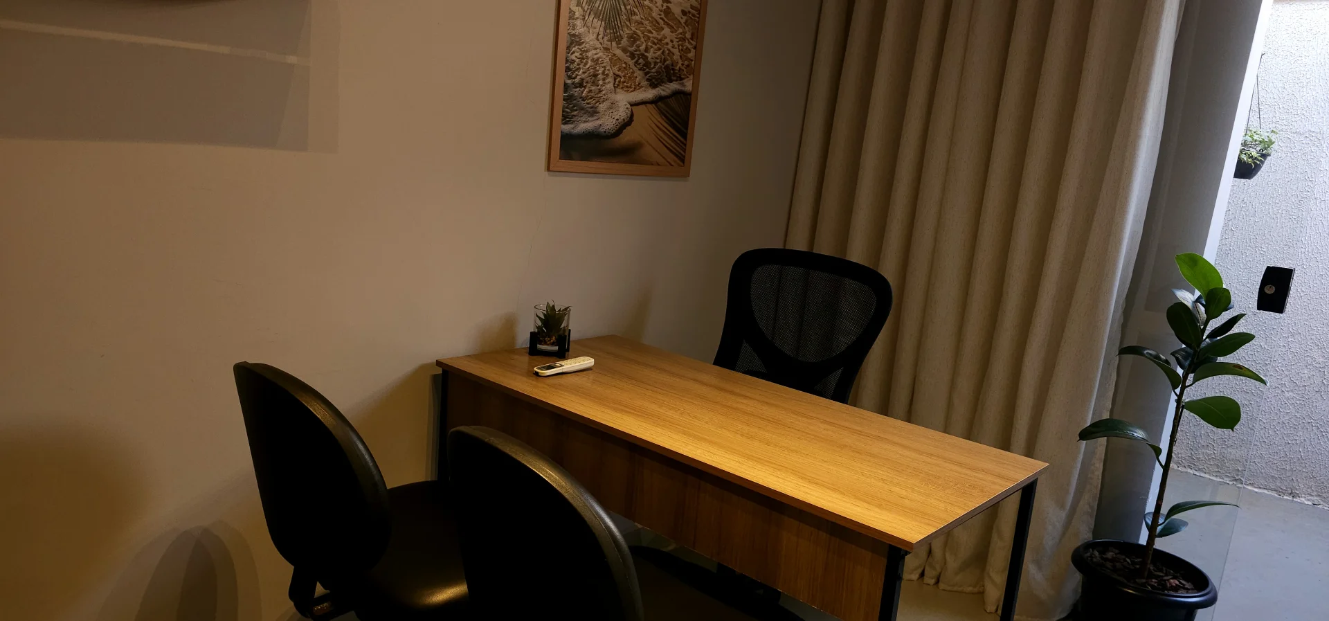 Sala respira para reuniões e atendimentos no coworking em Ribeirão Preto Foto2